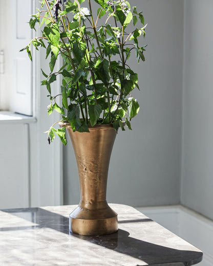Florist vase – antik messing