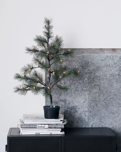 Peuce naturtro kunstigt juletræ med grønne grene og 40 integrerede LED-lys, 75 cm højt og 57 cm bredt