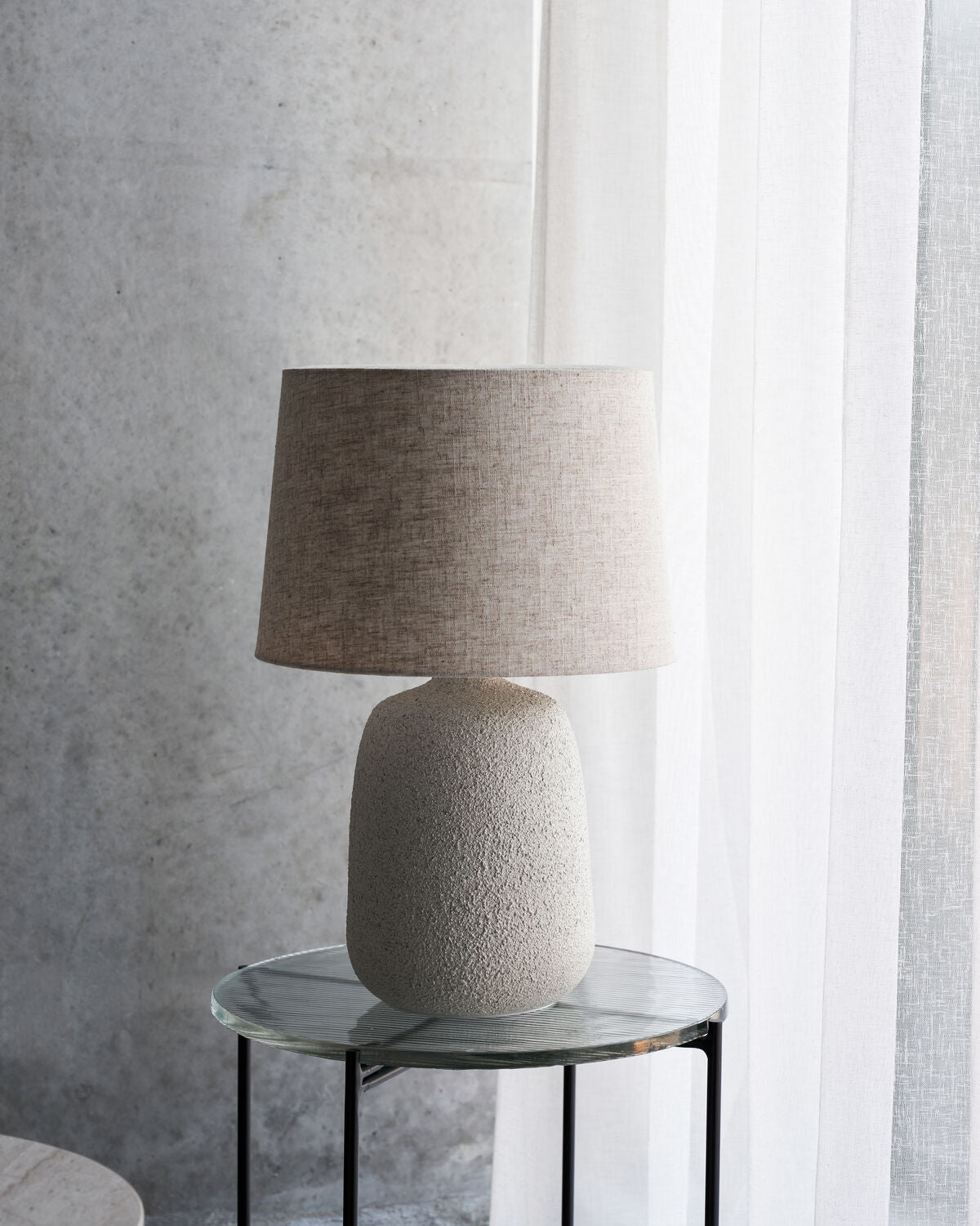Bordlampe med skærm