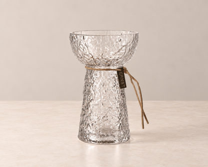 Struktureret glasvase – 15 cm