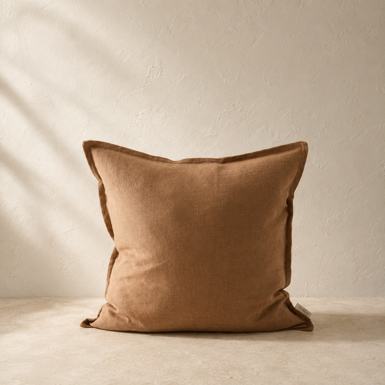 Pudebetræk i hør – Hazelnut Brown -  50×50 cm