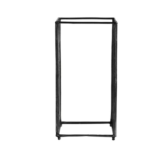 Åben bordlanterne med enkel jernkonstruktion og transparente glasvægge, 15 × 15 cm og 30 cm høj