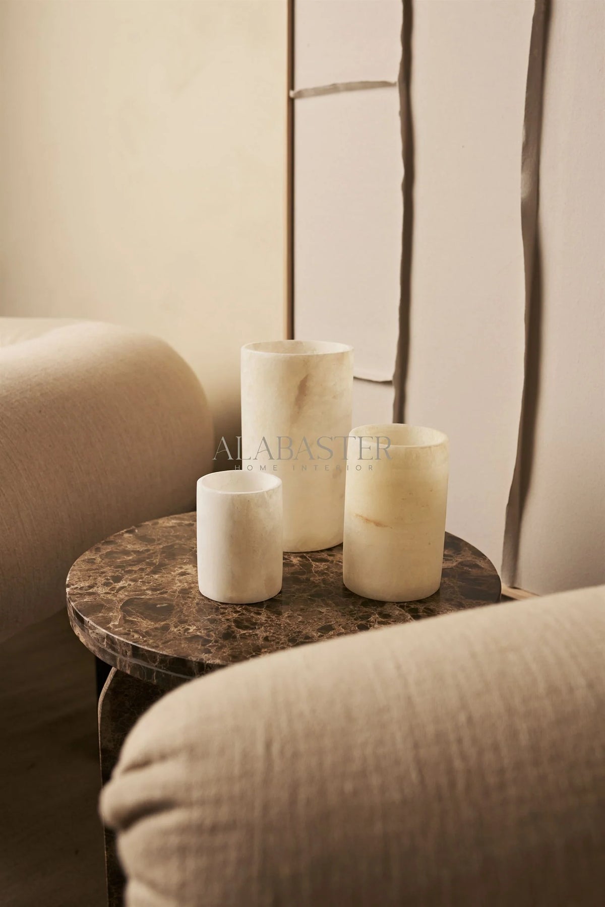 Hvid cylinderformet fyrfadsstage i ren alabaster