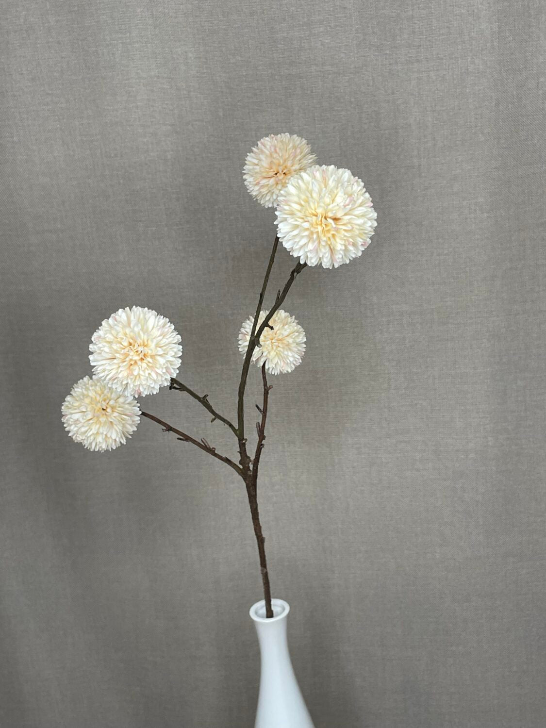 Kunstig krysantemumgren i creme, 99 cm