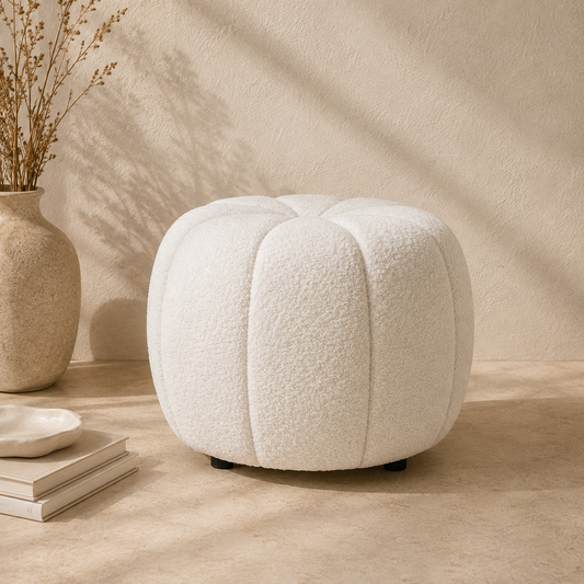 Rund puf i råhvidt teddystof, Ø 48 cm
