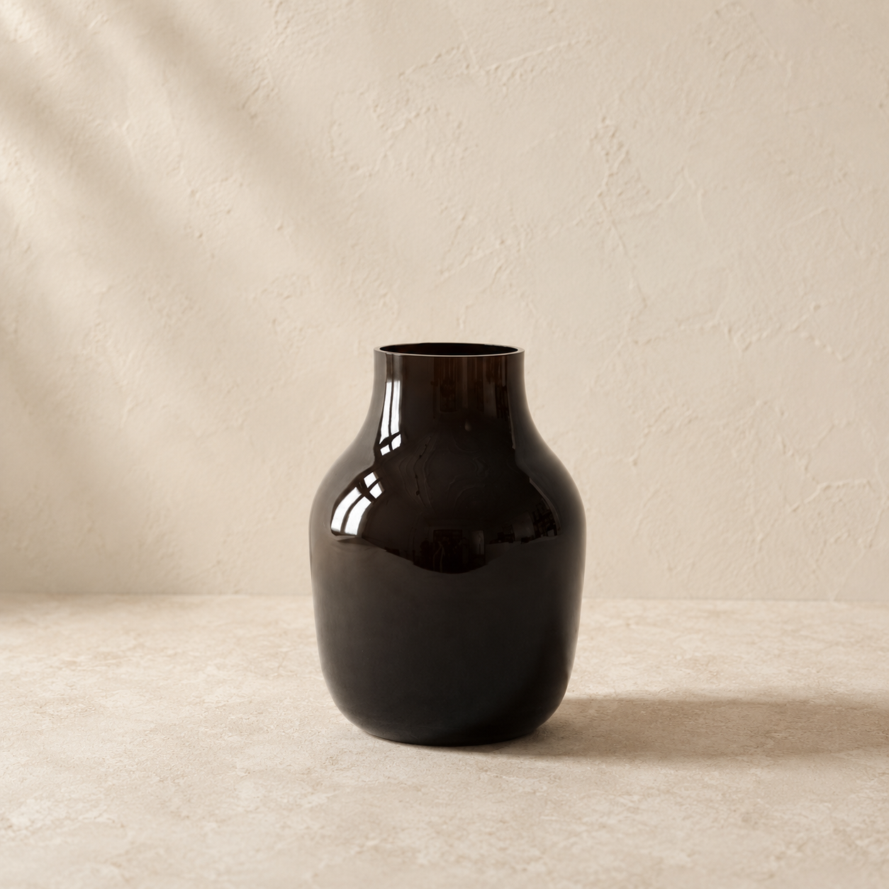 Paloma vase – mørkebrun