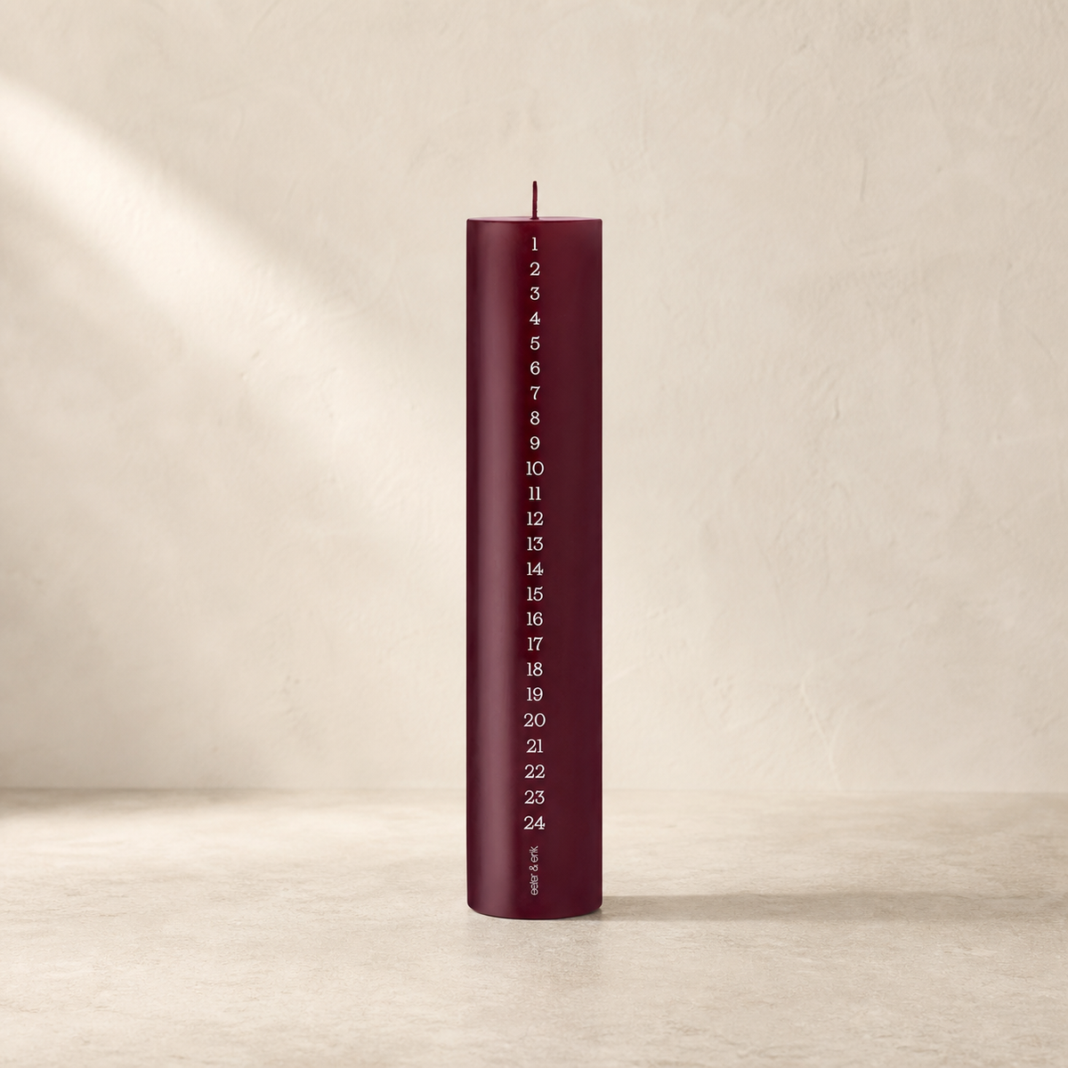 ester & erik – Kalenderlys – 25 x 5 cm – Deep wine